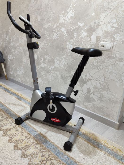 Продам вело тренажер.