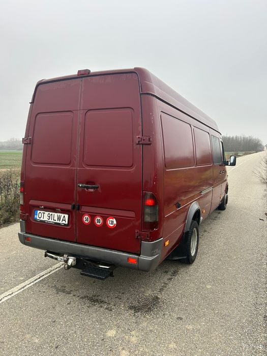 Mercedes Benz sprinter 413