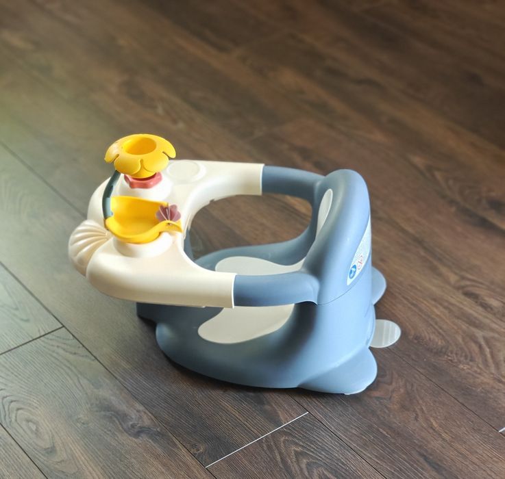 Седалка за къпане на бебе