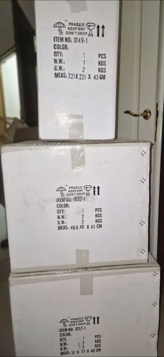 Продам люстры !!