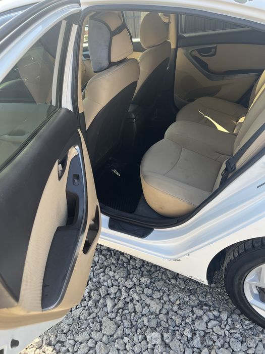 Элантра 2011 год 1,8