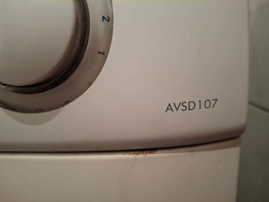 Стиральная машина Ariston avsd107