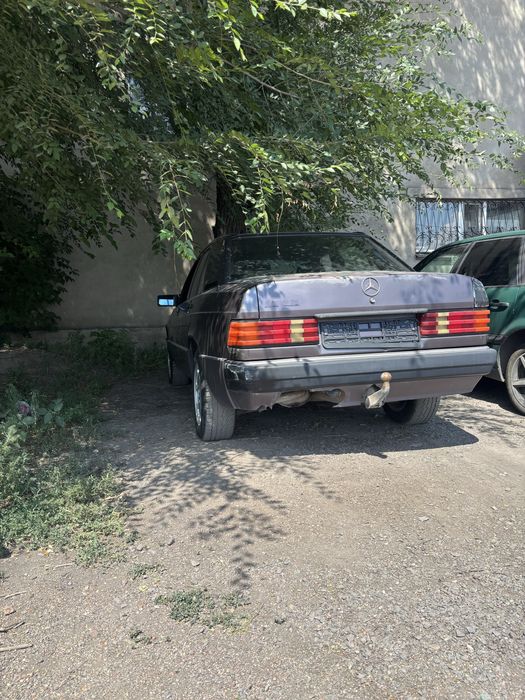 Мерседес 190 , 1989г продам 550к