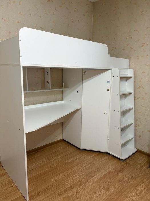 Кровать чердак шкафом