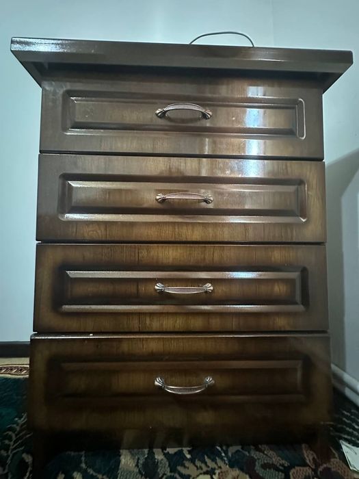 Spalniy nabor sotiladi