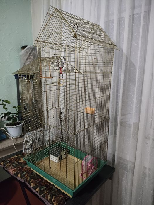 Продам клетку для попугаев