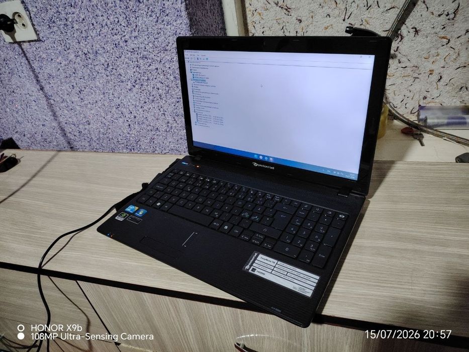Игравой ноутбук packard bell сотилади  90$.