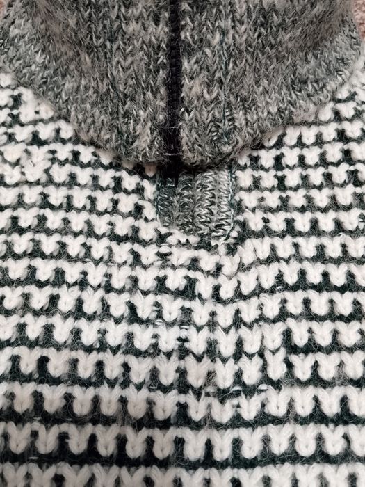 Свитер жен. Раз. 46.