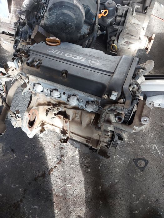 Motor opel corsa d 1.2 benzina  z12xep 90000km!!!