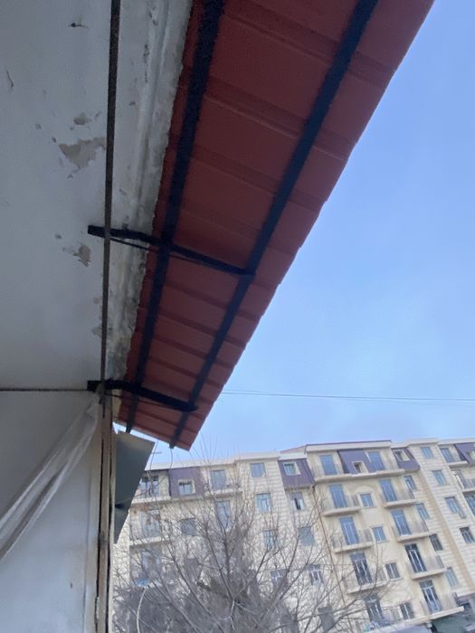 Устаноака” демонтаж реставрация над оканных козырьков бельевых роликов