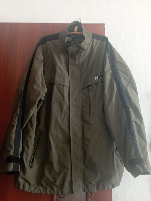 Продам куртку,весна,осень !!!