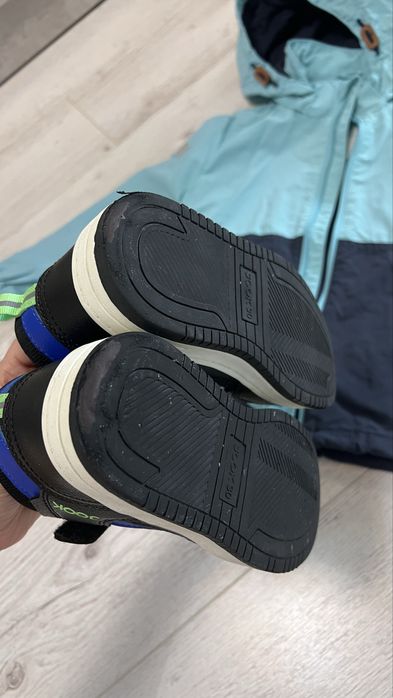 Продам ветровку Hm 116 размер