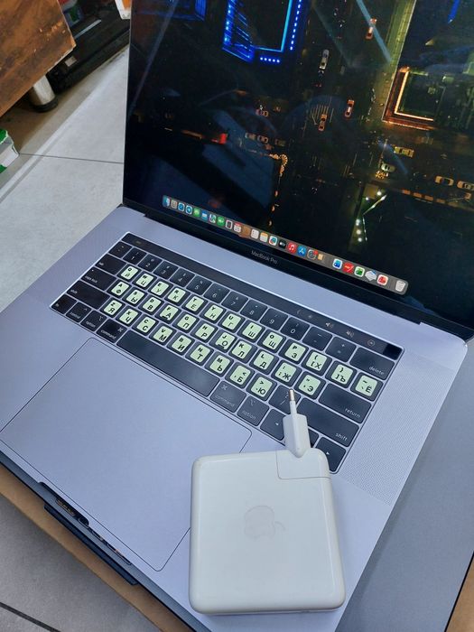 Macbook pro 2017. 15 inch