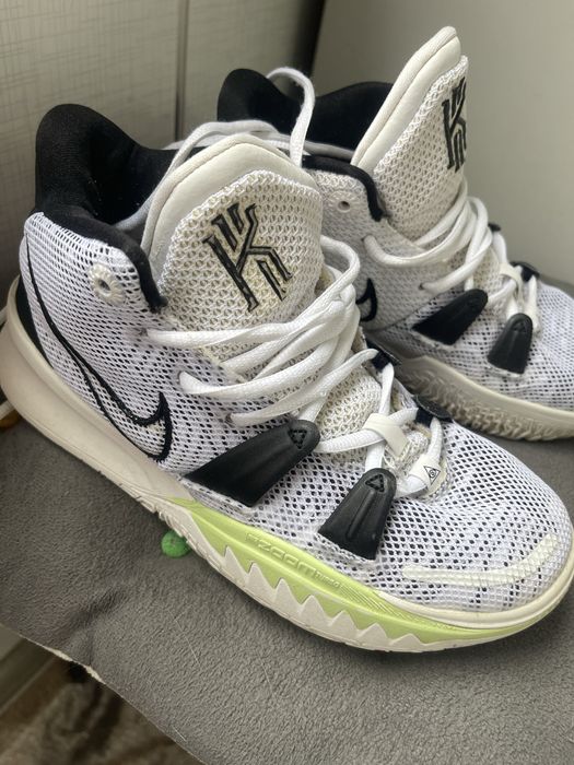 Красовки для воллейбола