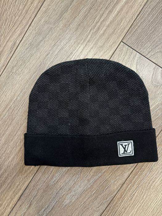 Caciula/Fes Louis Vuitton