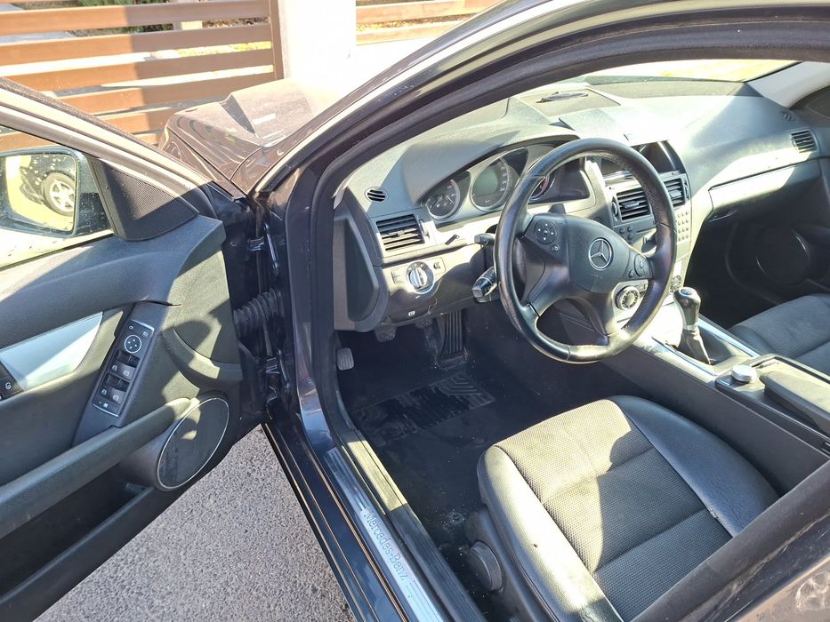 MERCEDES-BENZ C-Class 2010 — imagine 3