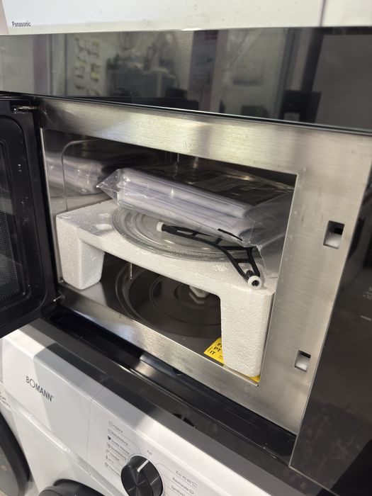 Cuptor cu microunde si grill incorporabil SMEG FMI120B3