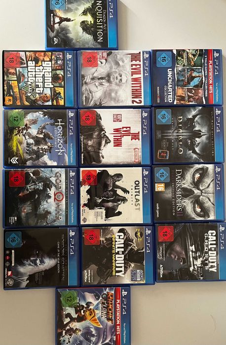 PlayStation 4 Slim mit Controller + 14 Jocuri