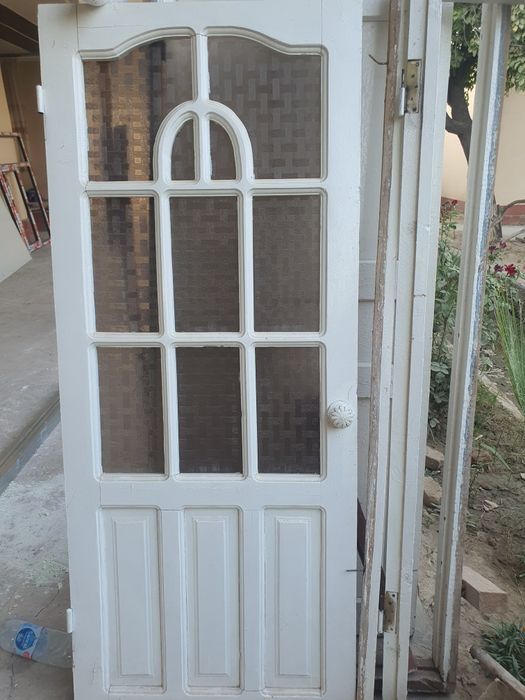 Ёгоч эшиклар сотилади. 4 дона