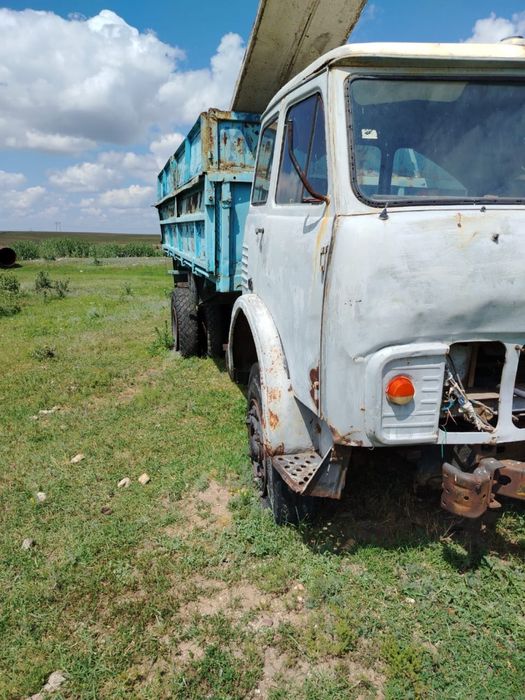 Продам МАЗ самосвал