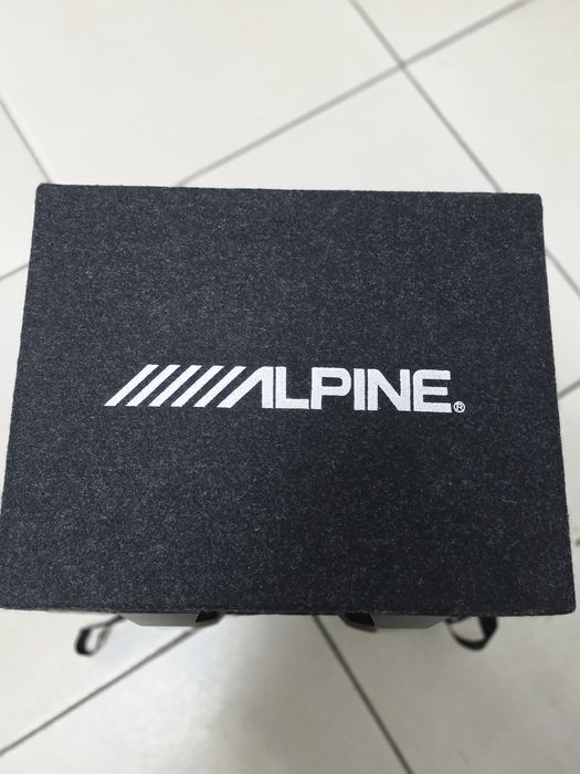 Alpine SBE-1244BR – Субуфер в затворен корпус
