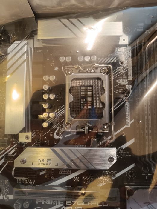 Placa de baza Asus Prime b760 plus