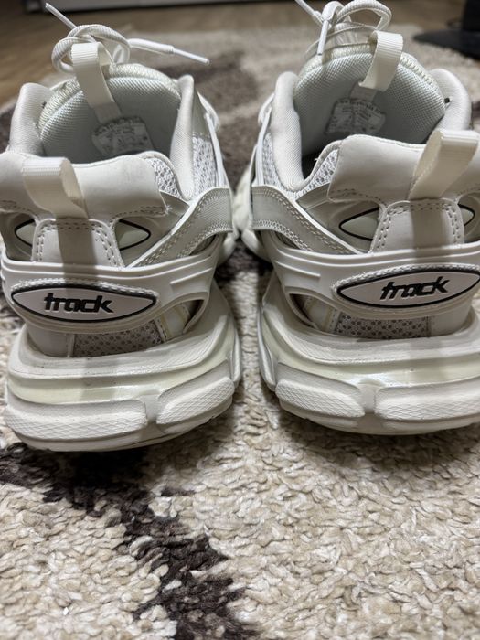 Balenciaga Track Alb