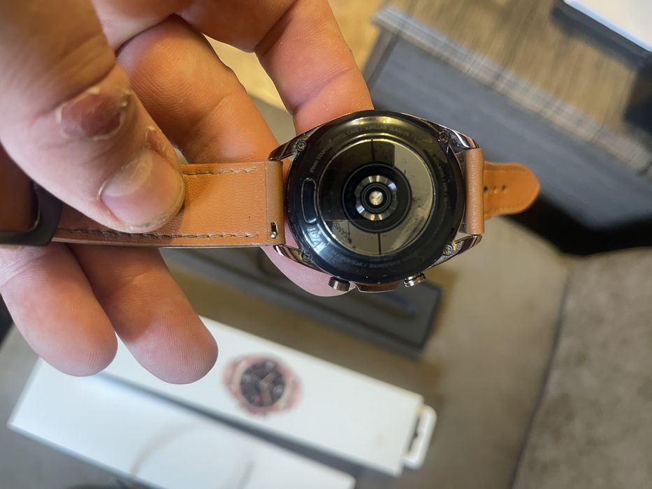 Продам Смарт-часы Samsung Galaxy Watch 3 41 мм