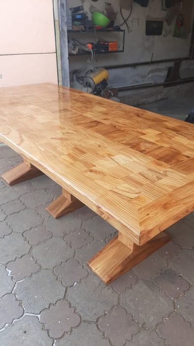 Продам обеденный стол