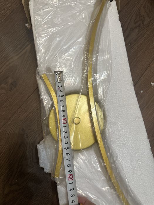 LED лампа за стена