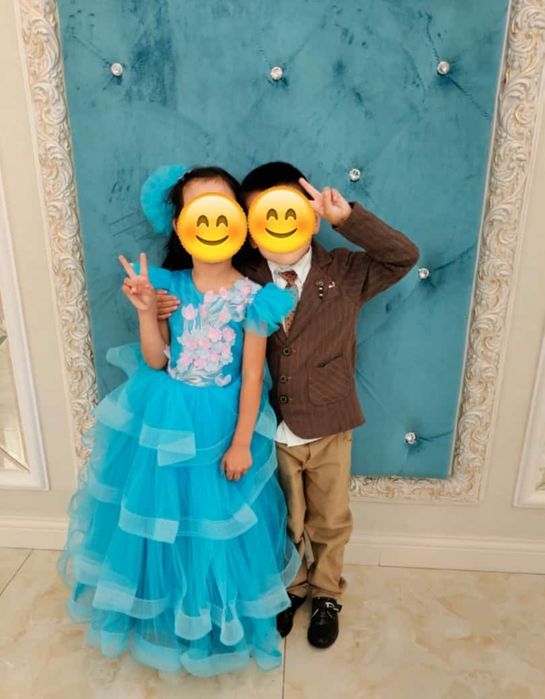 Продам для девочки платье