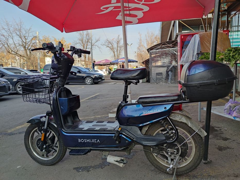 Skuter скутер sotiladi 200$ yengi