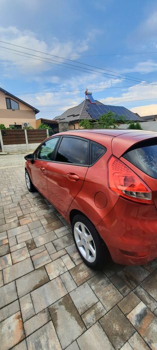 Vând Ford Fiesta 1,4 tdci