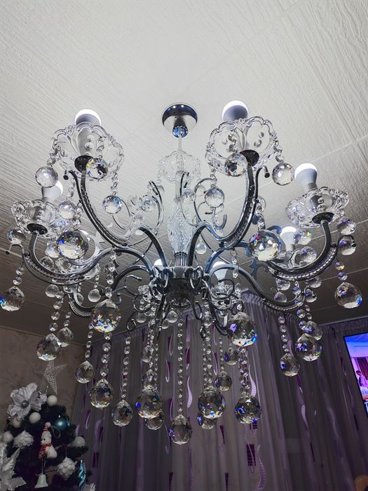 Lustra/candelabru sufragerie