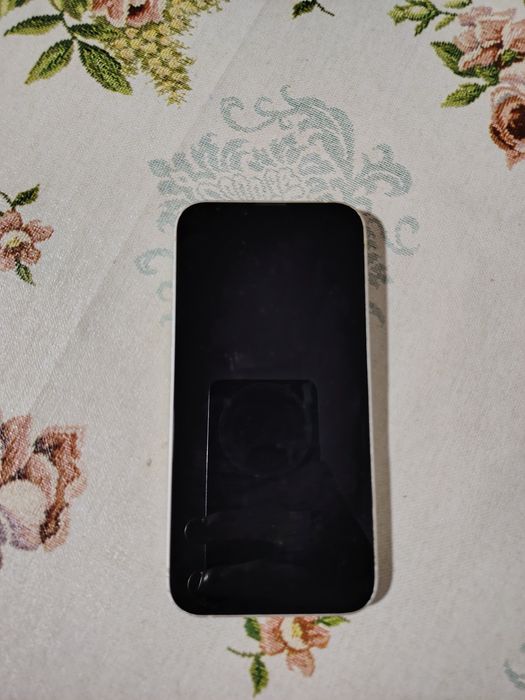iPhone 13, с коробкой