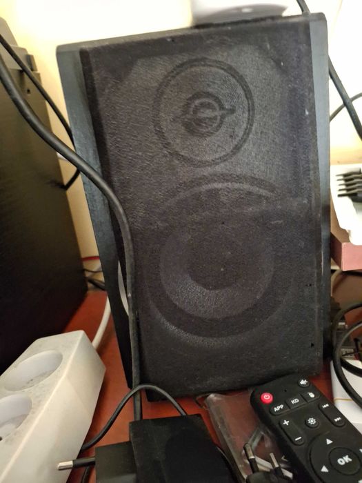 Sistem audio  cu stic ,card, cd ,caseta si picap