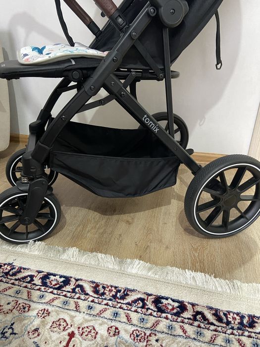 Продам коляску Tomix kelly