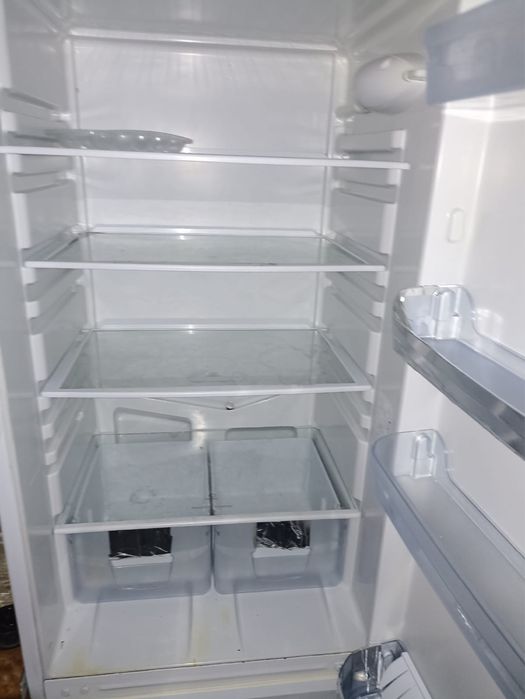 Продам срочно холодильник