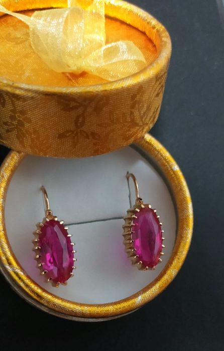 Золотые серьги с рубинами 583 пробы