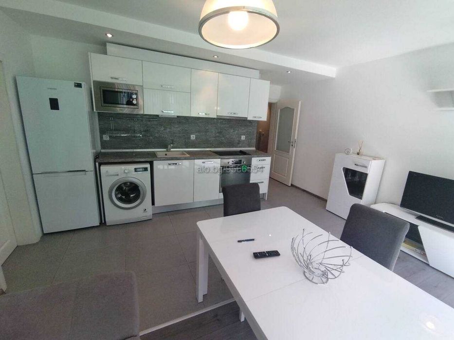 Дава се под наем Тристаен апартамент в Бургас, Меден рудник - зона А - 90 кв.м за 484.5 € - Снимка #9