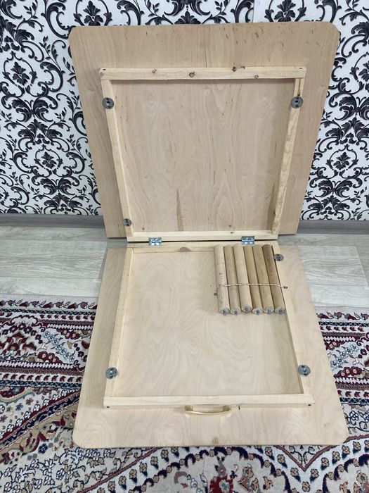 Азиатские столы чемодан