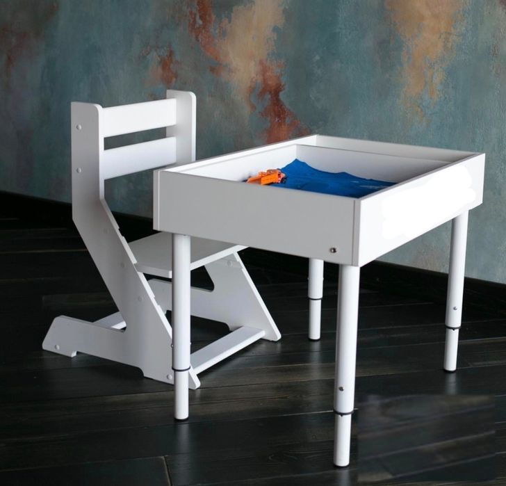 Продам Детский растущий стол и растущий стульчик вместе