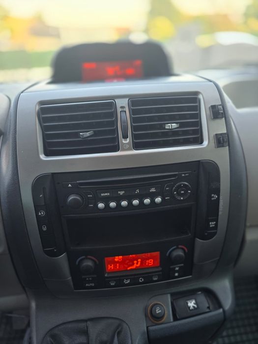 PEUGEOT Expert 2008 — imagine 4