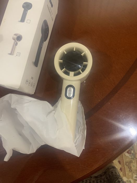 Ручной вентелятор