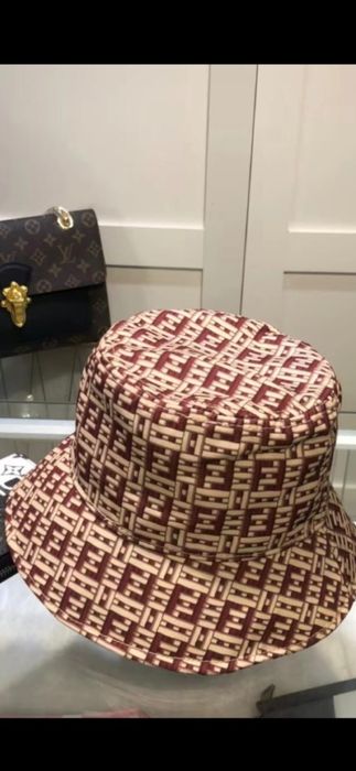 Pălărie Fend*, model 2026, 2 modele