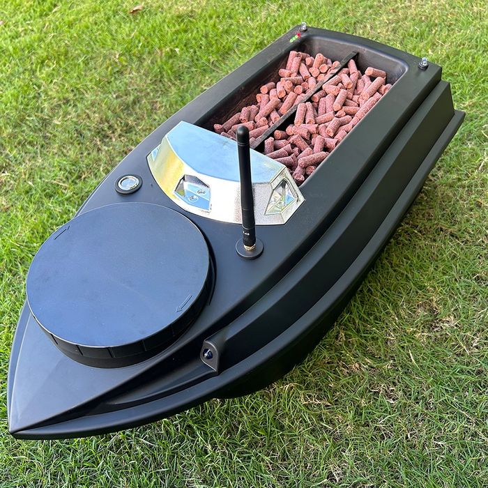 Barca barcuta TOP 2025 GPS/SONAR/BRUSHED/180 PUNCTE/15KMH/5,5 KG/800M