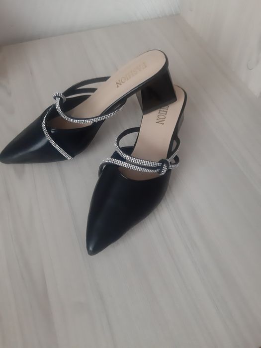 Женские летние мюли.