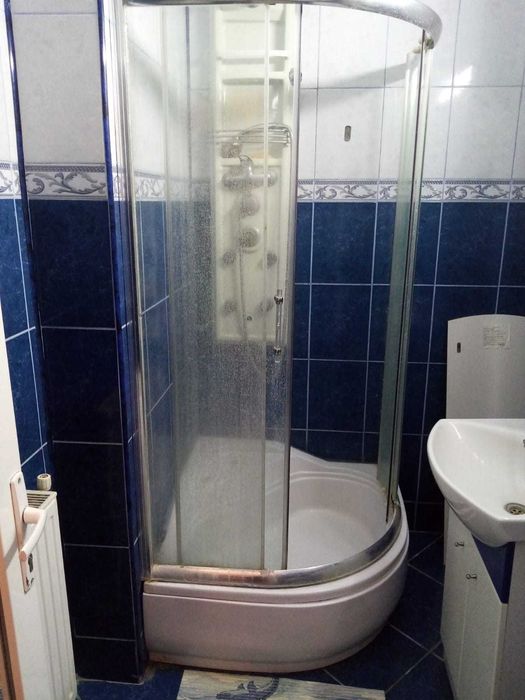 Ofer spre închiriere apartamnet 2 camere Rm.Sarat