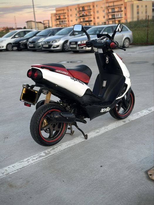 Aprilia SR 50.