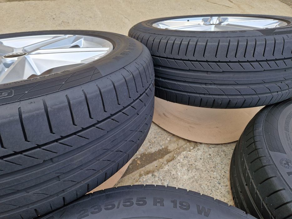 Roti/Jante Audi Q5 FY anvelope vara  235 55 19 Dot 2024